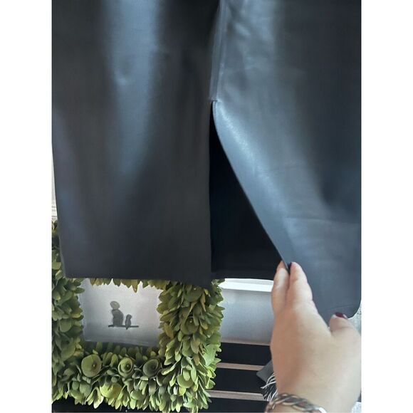 Express Black Faux Leather High Waist MIDI Skirt sz 18 NWT - Picture 4 of 10
